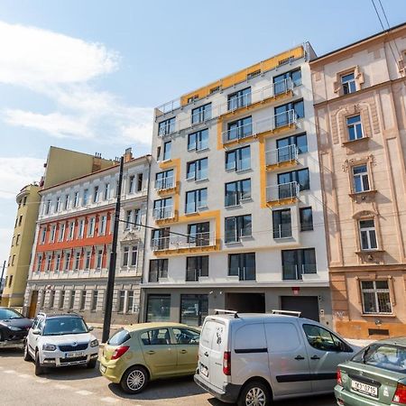 Studio Brand New Apartment #28 In New Building With Free Parking In City Center Prague Exterior photo