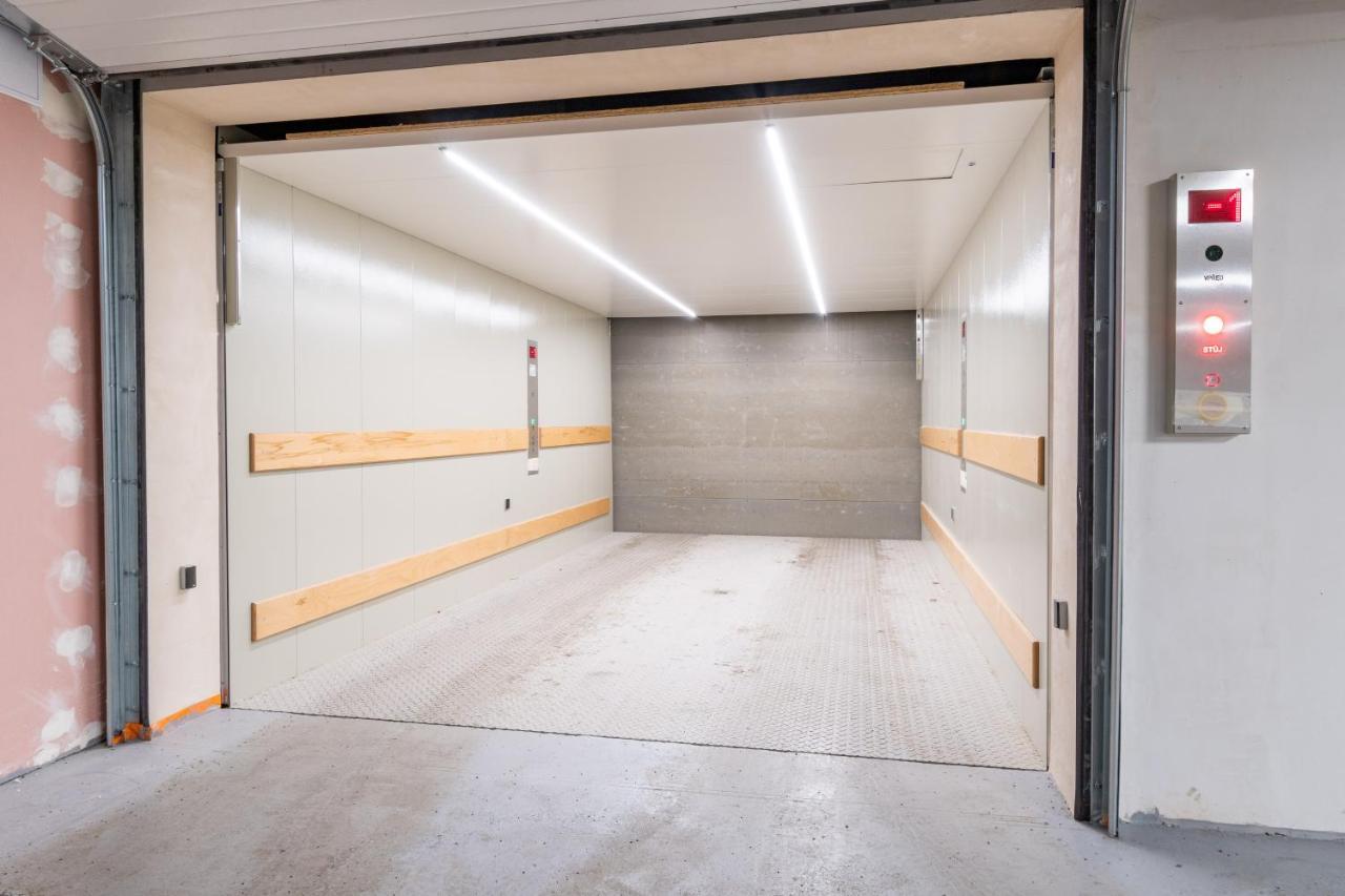 Studio Brand New Apartment #28 In New Building With Free Parking In City Center Prague Exterior photo